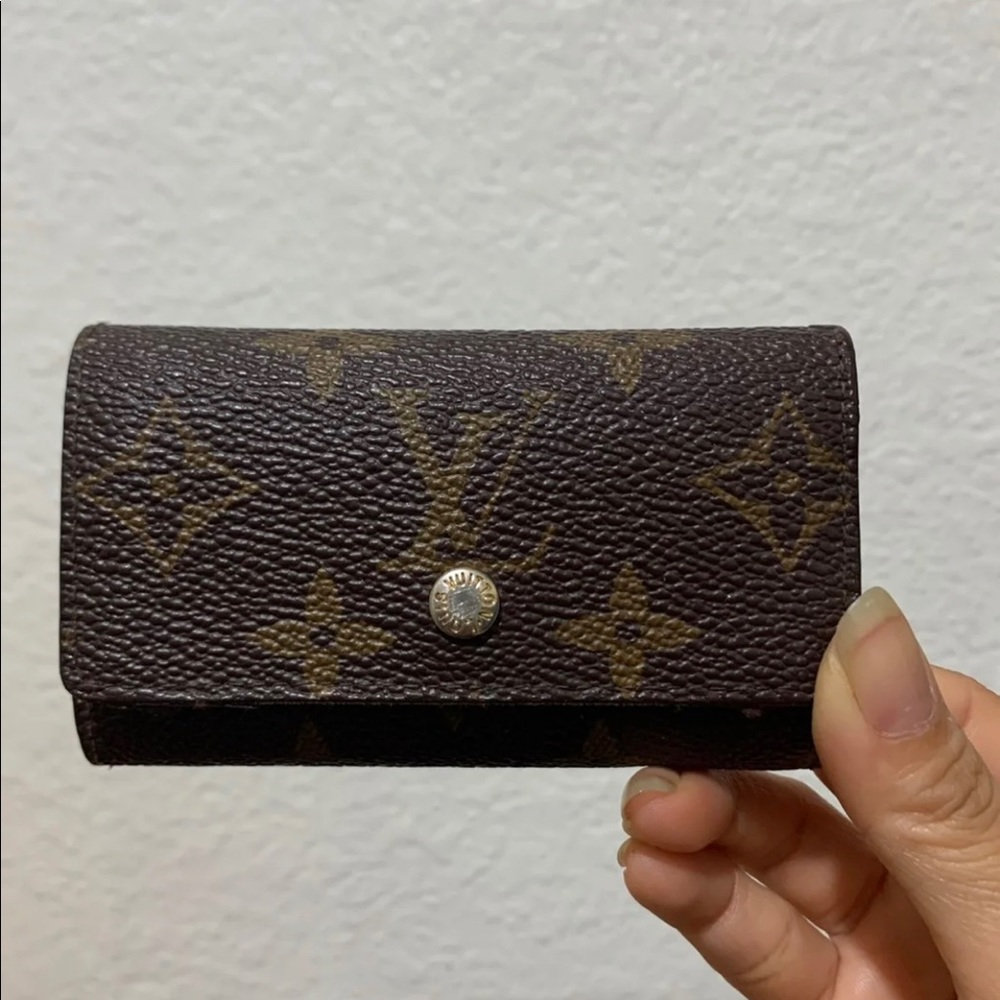 Louis Vuitton Key Holder